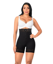 Cargar imagen en el visor de la galería, Faja Short Levanta Cola ( Ref. O-071 )