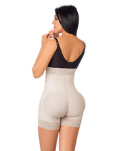 Cargar imagen en el visor de la galería, Faja Short Levanta Cola ( Ref. O-070 )
